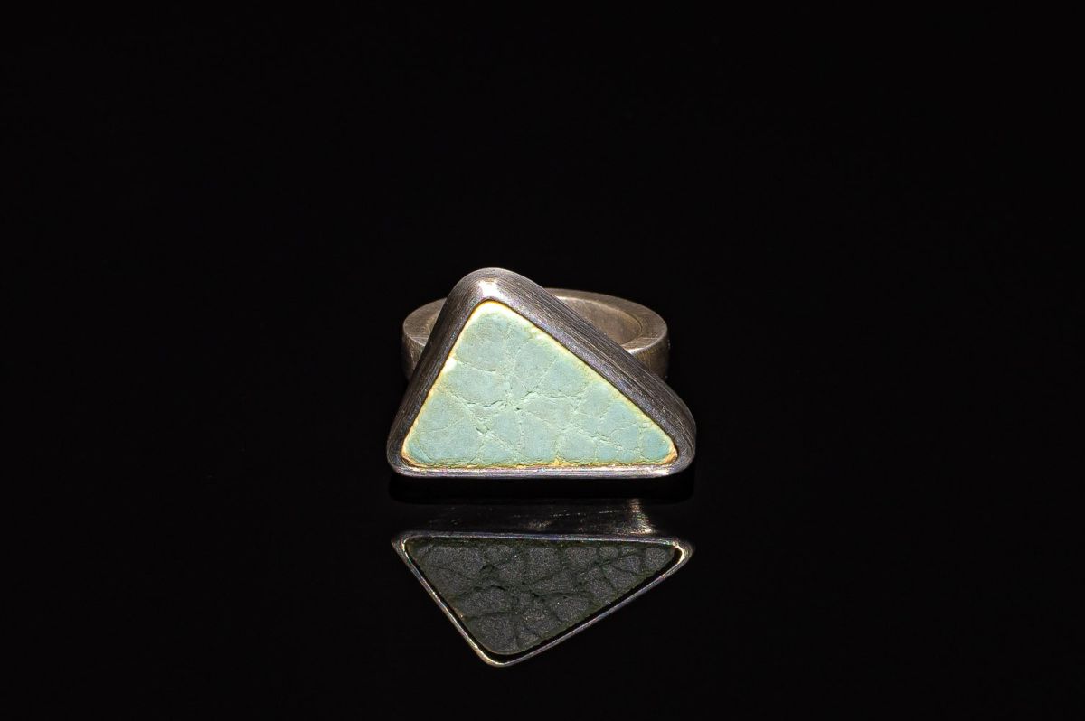 Schmuckstücke von FUNDSACHE ein Ring